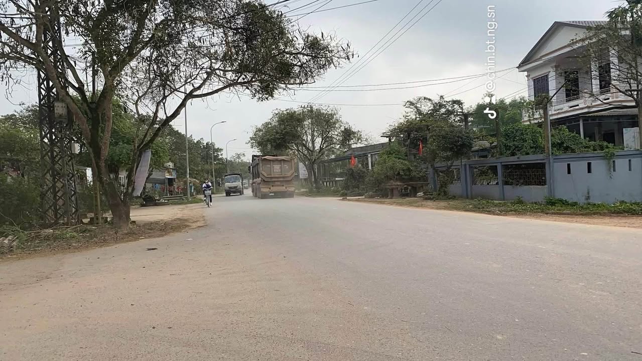 Đất mặt tiền Lê Lợi, Quảng Trị 396m² giá 1.8 tỷ - Kinh doanh thuận lợi!