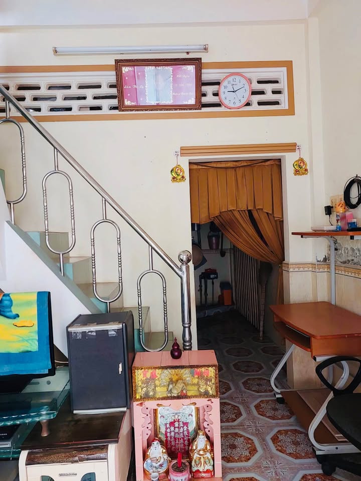 Nhà bán hẻm Phường 5, Quận 10, diện tích 26m², giá 590 triệu - Tặng ngay máy lạnh!