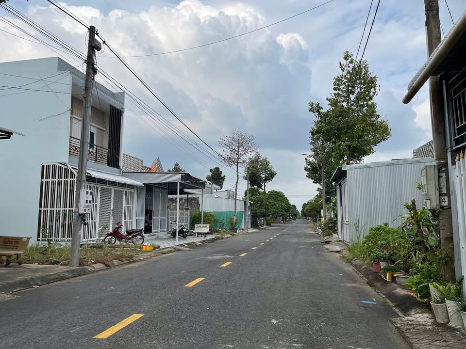 Đất nền khu dân cư Sao Mai Bình Thạnh Trung - 95m² giá 880 triệu - Vị trí đắc địa!