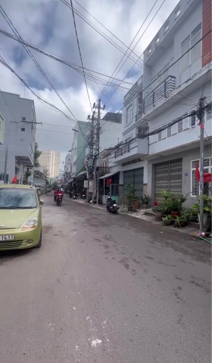 Nhà mặt tiền Bạch Đằng Quận Tân Bình 18m² giá 1.89 tỷ - Sổ đỏ chính chủ!