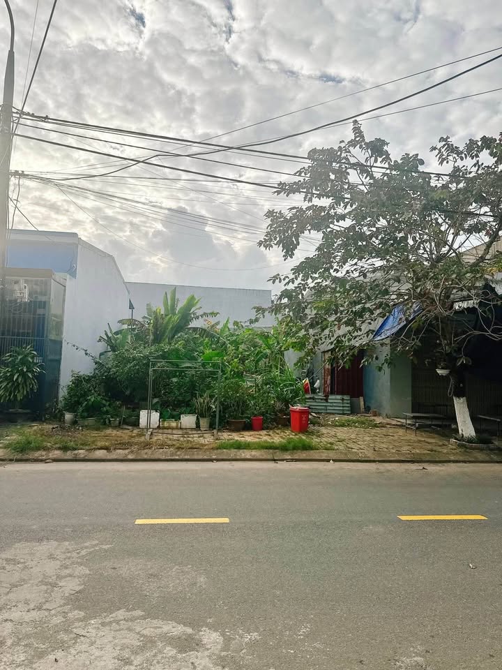 Bán đất kinh doanh mặt tiền đường Kha Vạng Cân, Thủ Đức 95m² - Hướng Đông, giá tốt!