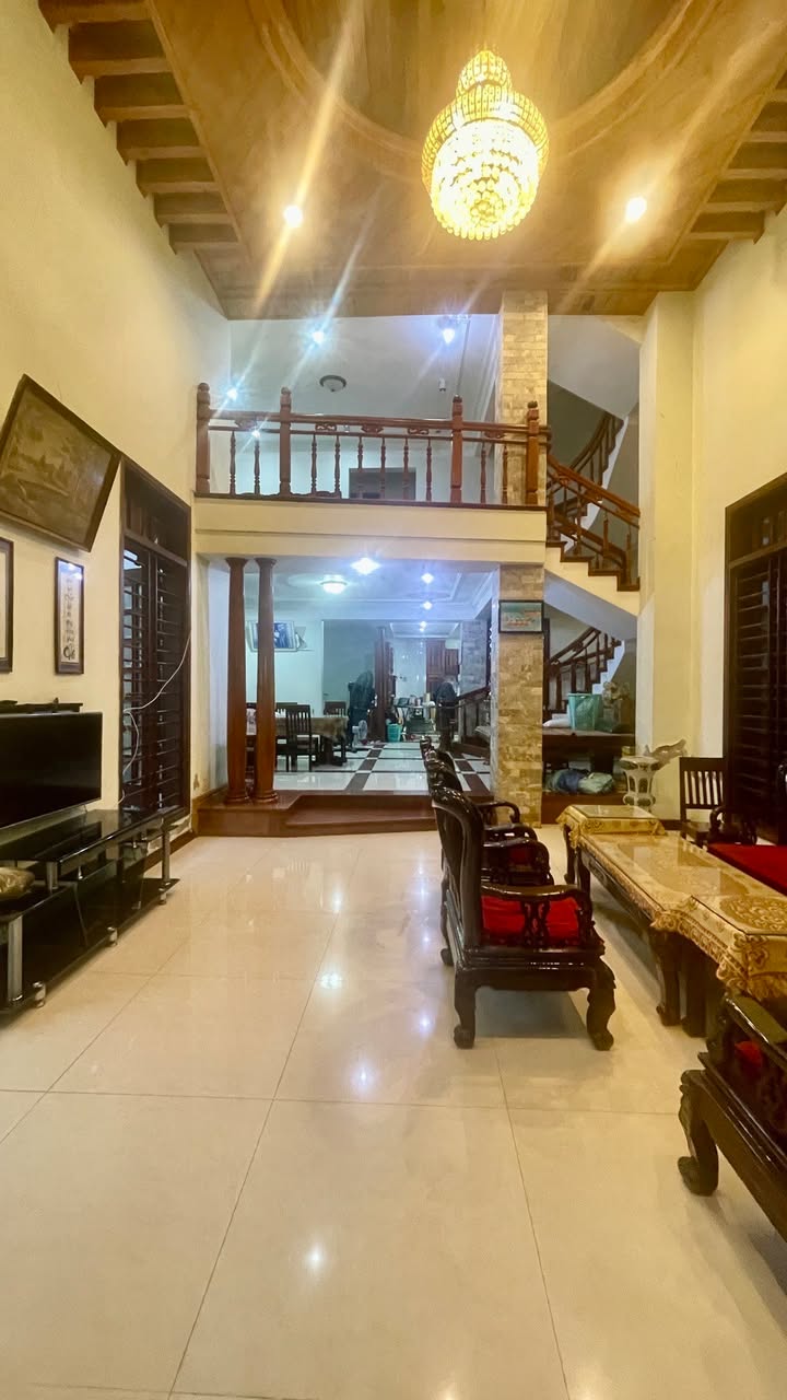 Nhà mặt tiền Ngô Tất Tố, Hòa Cường Bắc, 188m² - Vị trí đắc địa, tiện ích đầy đủ!