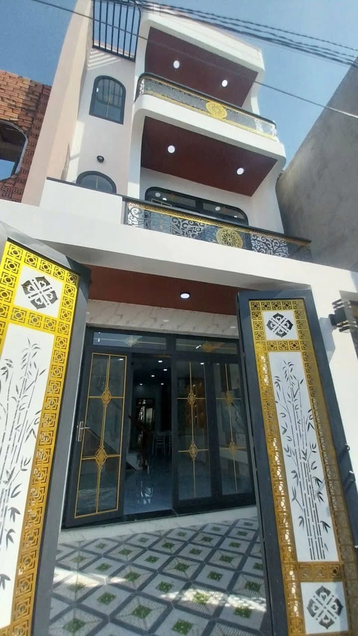 Nhà phố Cần Giuộc 67m² giá 2.2 tỷ - Thiết kế hiện đại, sẵn sàng ở ngay!