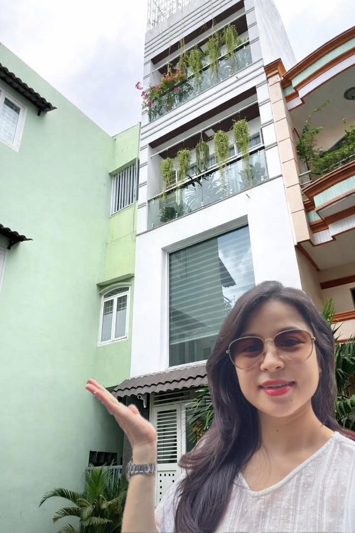 Nhà phố Hồ Bá Kiện, Quận 10, 33m² giá 8.2 tỷ - Bán gấp, chính chủ!