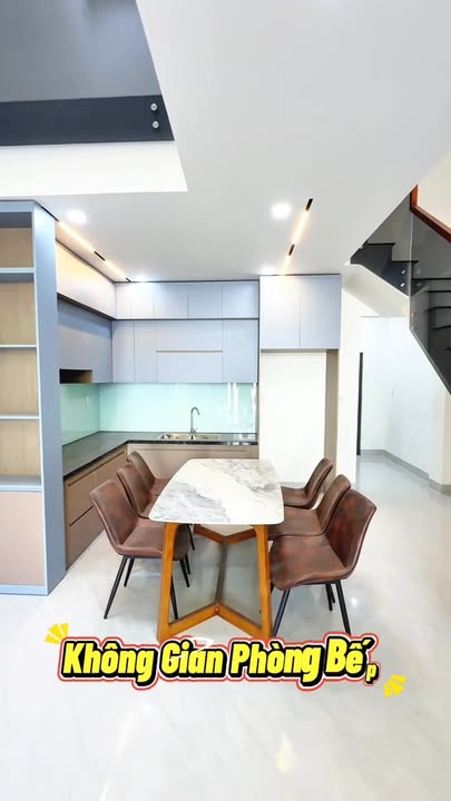 Nhà 1 trệt 2 lầu tại KDC Hoàng Minh Chánh, 95m² giá chỉ 4.8 tỷ - Mặt tiền 8m, sổ hồng đầy đủ!