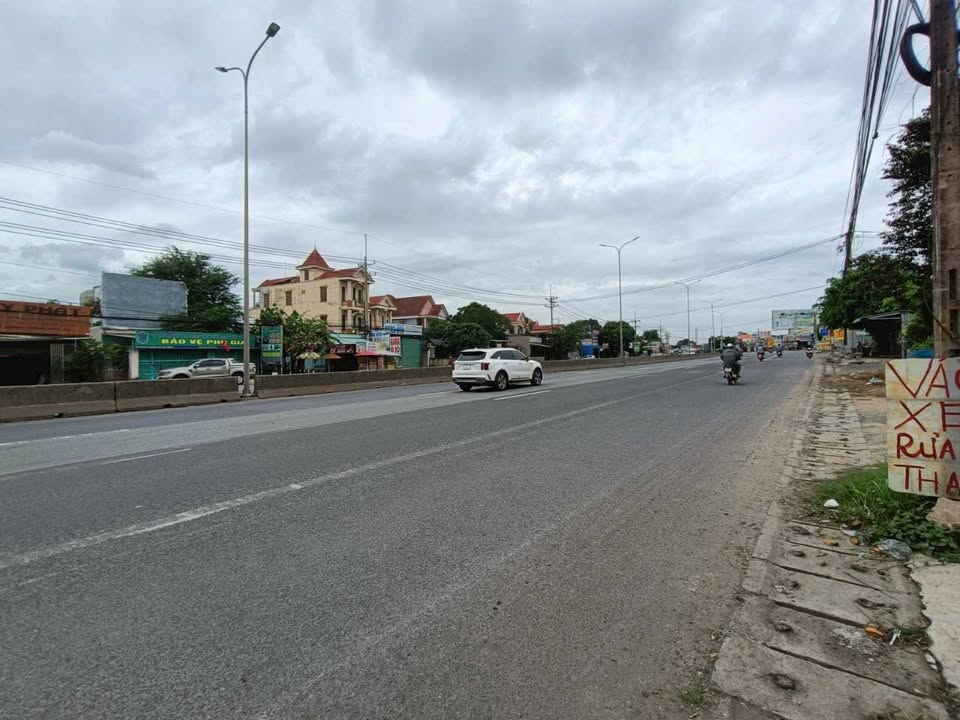 Kho xưởng cho thuê mặt tiền QL51, P. Tam Phước, 480m² - Giao thương thuận lợi!