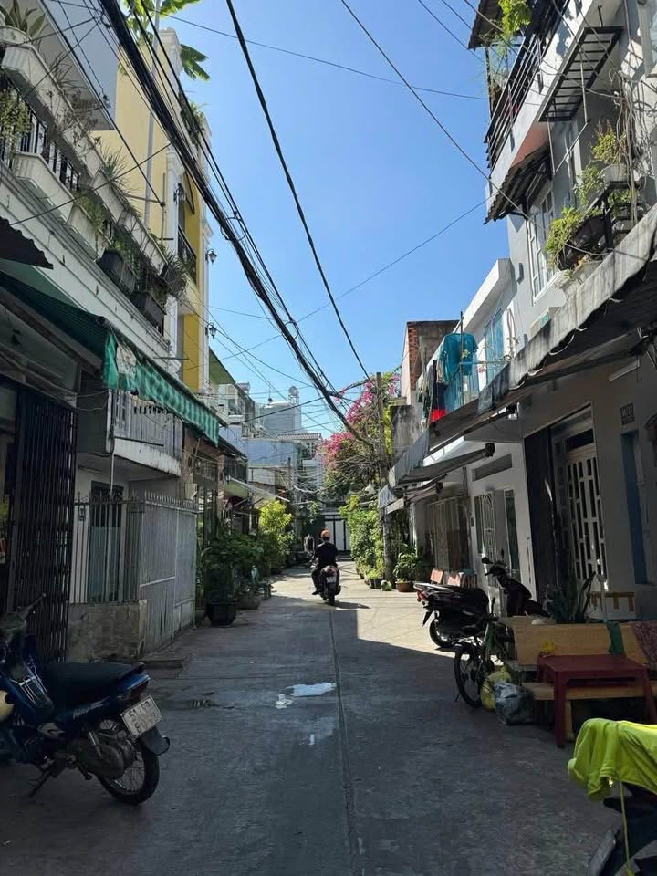 Nhà hẻm xe hơi Tân Hương 117m² giá 8.8 tỷ - Đầu tư sinh lời ngay!