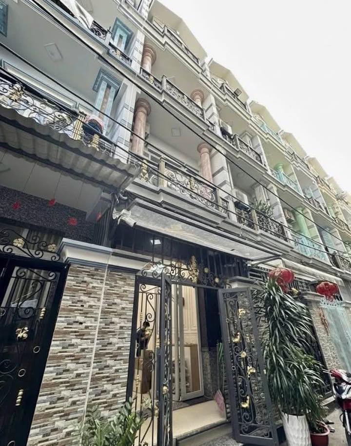 Townhouse Phường Bình Chiểu 56m² giá 7.2 tỷ - Ô tô đỗ cửa, sát KDC Him Lam!