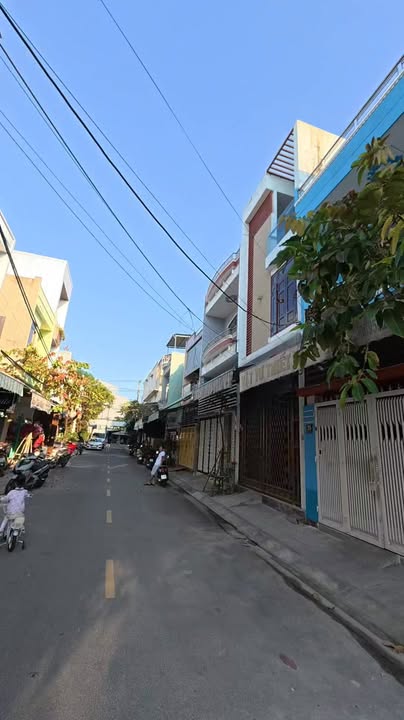 Biệt thự phố 3 tầng tại Thanh Khê, Đà Nẵng 70m² giá 8 tỷ - Đầu tư sinh lời cao!