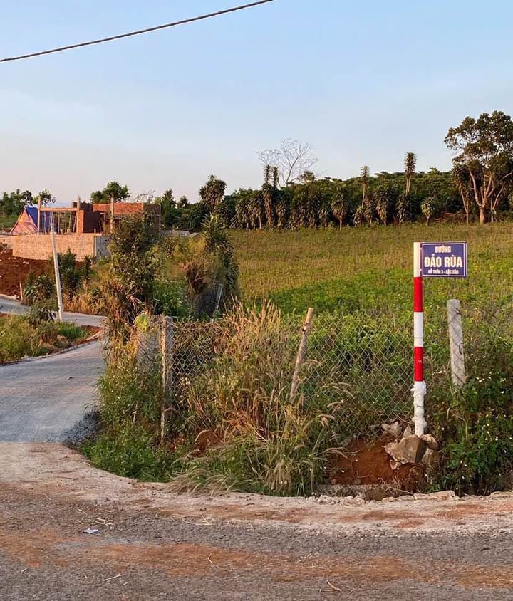 Đất Mặt Đường View Hồ Voi Bảo Lộc 2735m² giá 2.7 tỷ - Cơ hội đầu tư hiếm có!