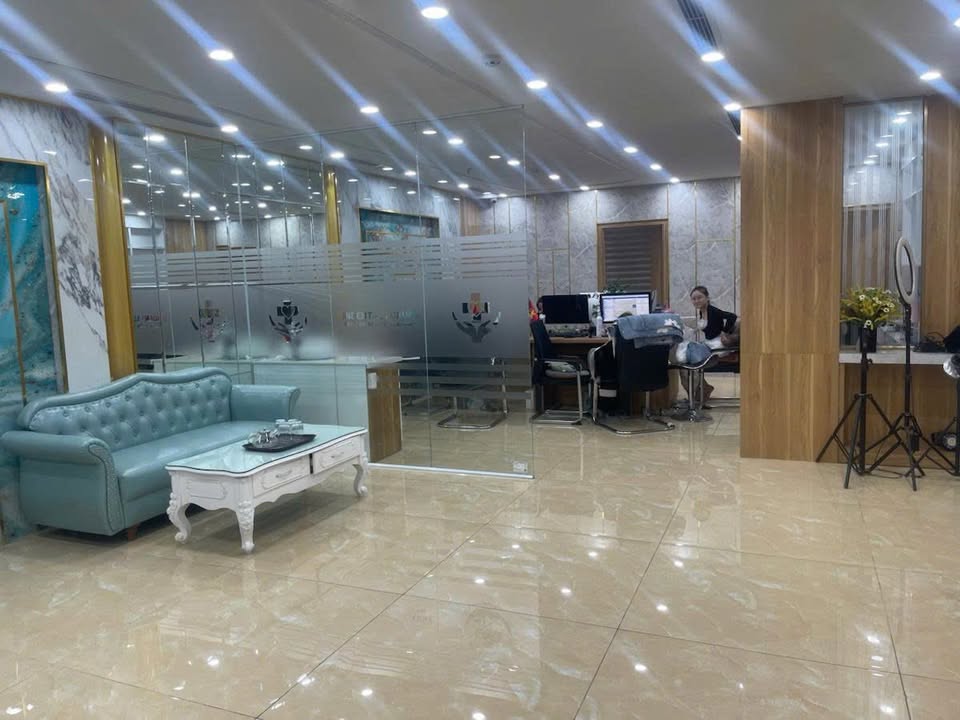 Bán tòa văn phòng mặt phố Trần Quốc Vượng 130m² giá 87 tỷ - Kinh doanh đỉnh cao!