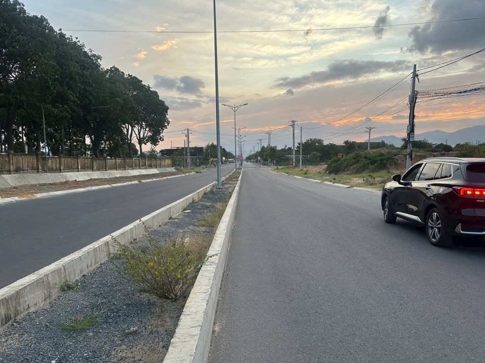 Đất nền đường Lê Duẩn, Cam Ranh 168m² giá 3.5 tỷ - Phù hợp kinh doanh mọi mô hình!