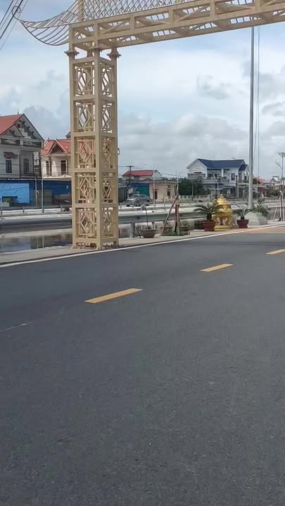 Đất nền Thị trấn Giao Thủy 140m² giá 2 tỷ - Sổ đỏ chính chủ!