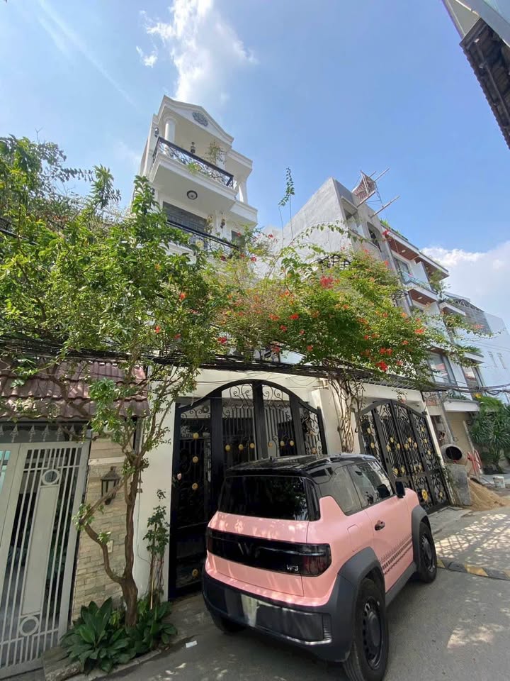 Nhà hẻm xe tải thông Dương Quảng Hàm, Gò Vấp 52m² giá 8.8 tỷ - Cơ hội đầu tư tuyệt vời!