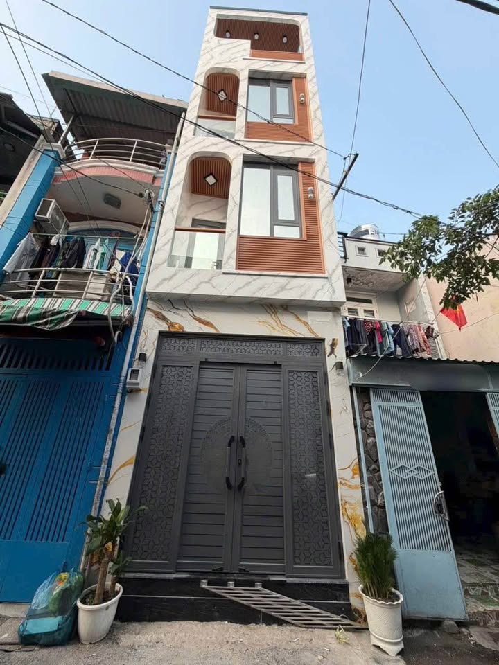 Nhà phố Quận 6, Phường 1, 42m² giá 8.38 tỷ - Chính chủ bán gấp!