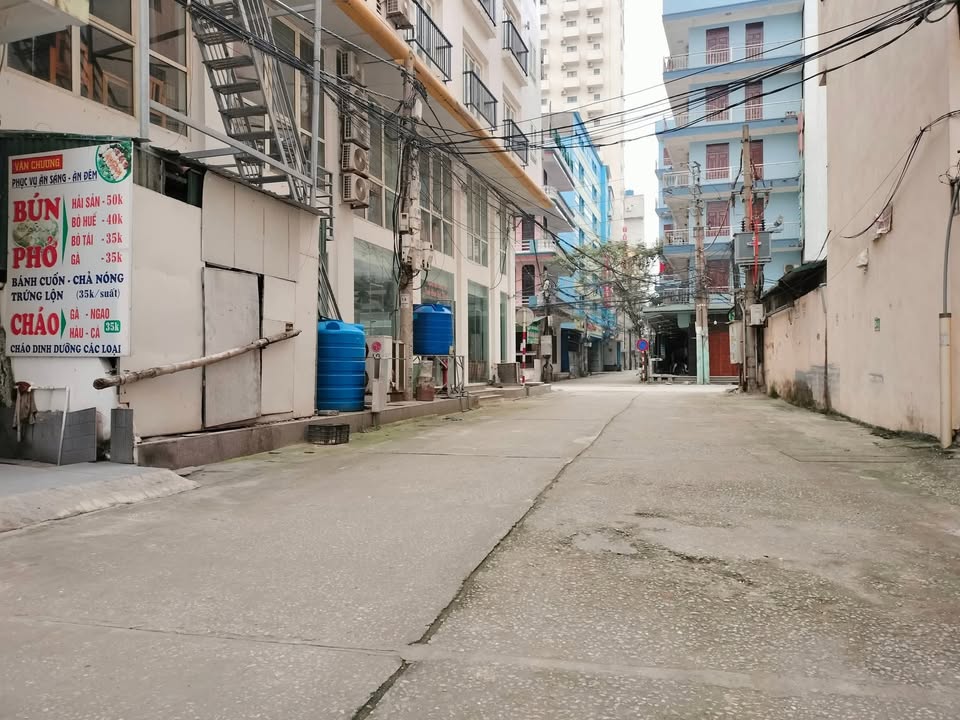 Nhà nghỉ 5 tầng tại Bãi C, Sầm Sơn 120m² giá 8 tỷ - Cơ hội đầu tư hấp dẫn!