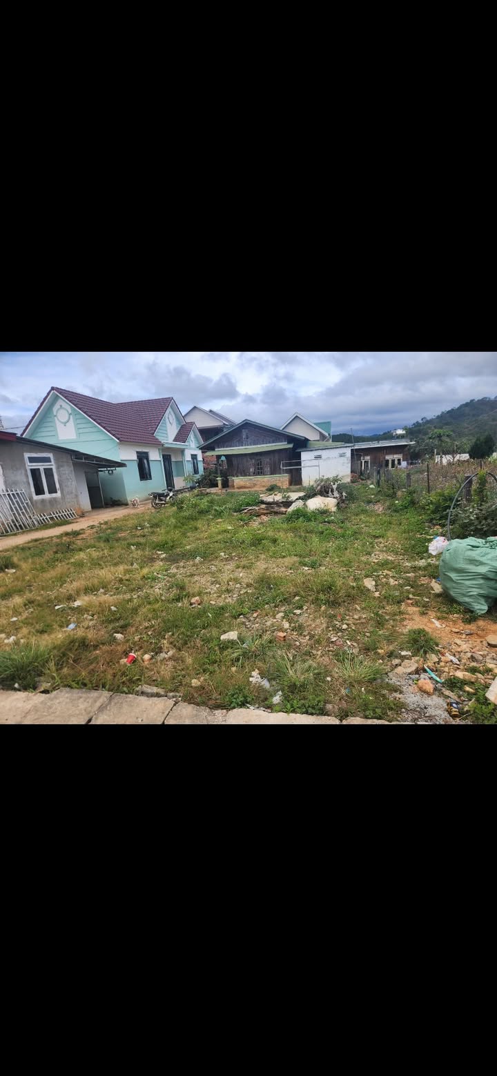 Đất xây dựng Đạ Nghịt Lạc Dương 250m² giá 4 tỷ - Mặt tiền đẹp, vị trí thuận lợi!