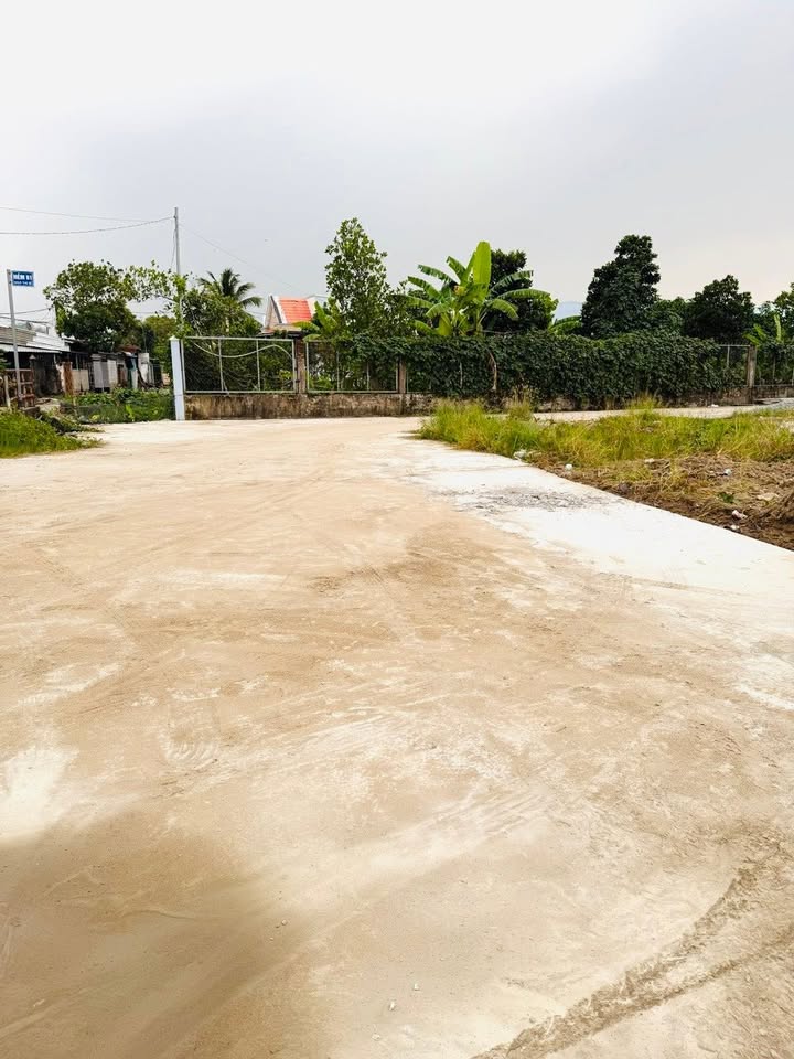 Bán đất mặt tiền Ngô Thì Sỹ, An Bình, Rạch Giá - Giá chỉ 1.35 tỷ!