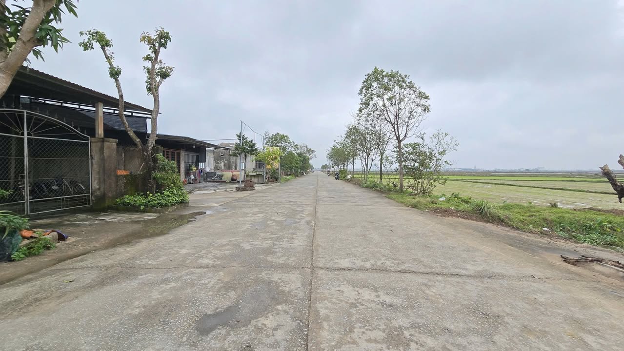 Đất nền TDP Nam Thượng, Hà Tĩnh 229,9m² giá 4 tỷ - Vị trí đẹp, kinh doanh thuận lợi!