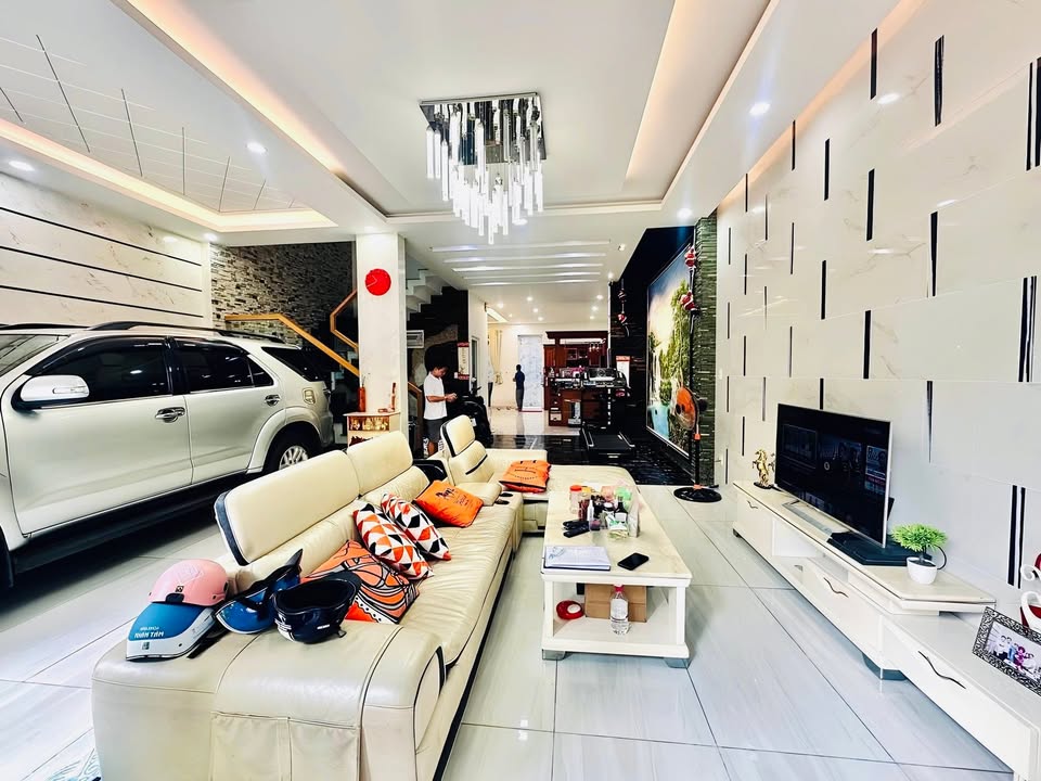 Townhouse Lê Văn Quới, Bình Tân 154m² giá 15 tỷ - Sẵn sàng vào ở ngay!