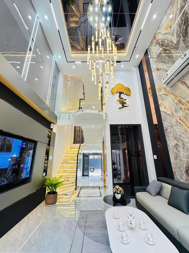 Nhà riêng Bạch Mai, Hai Bà Trưng 50m² giá 9 tỷ - Sổ đỏ chính chủ, gần trường học!