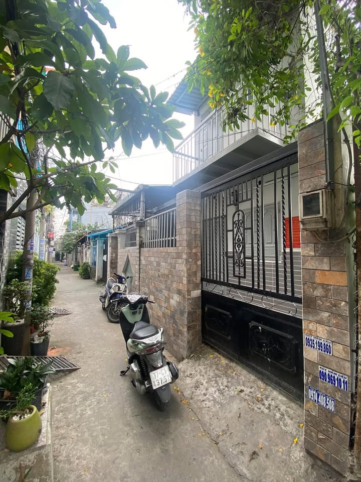 Nhà hẻm thông Đường 49, Hiệp Bình Chánh 150m² giá 6.7 tỷ - Cơ hội đầu tư sinh lời!