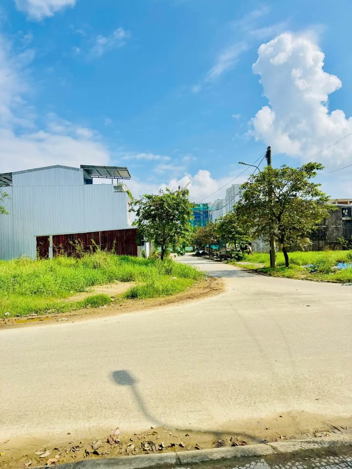 FrontHouse Nguyễn Viết Song, 107m² giá chỉ 2x triệu - Mặt tiền đẹp nhất khu vực!