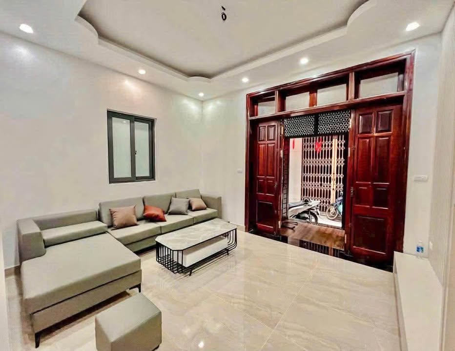 Nhà phố Hồ Tùng Mậu 37m² giá 7 tỷ - Sẵn sàng vào ở ngay!