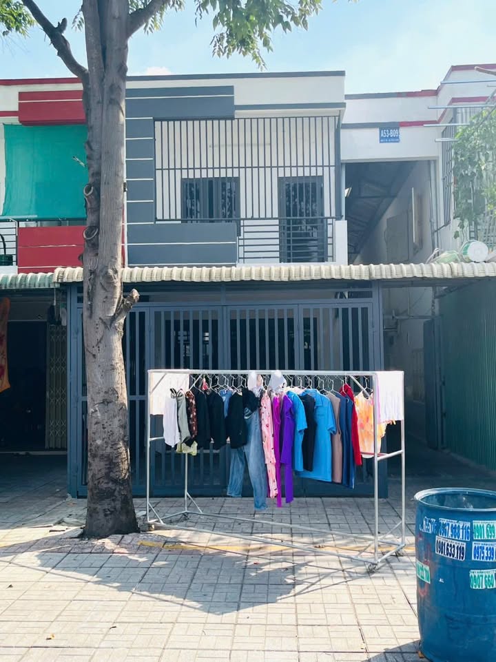 Bán gấp FrontHouse mặt tiền đường N1 Thủ Dầu Một 150m² - Kinh doanh sầm uất!