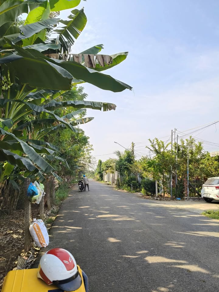 Đất nền đẹp Hoà Long 105m² giá 1.6 tỷ - Sổ hồng chính chủ, tiện ích xung quanh đầy đủ!