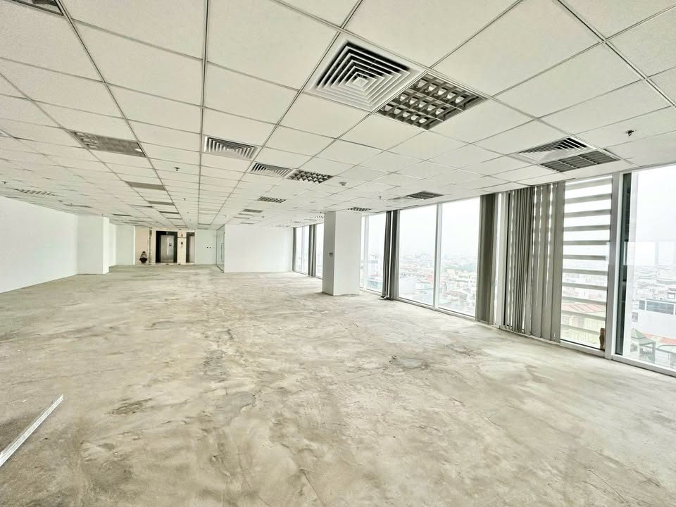 Văn phòng cho thuê tại Nguyễn Trãi, Thanh Xuân 158m² giá 44 triệu - Nội thất thanh lý ưu đãi!