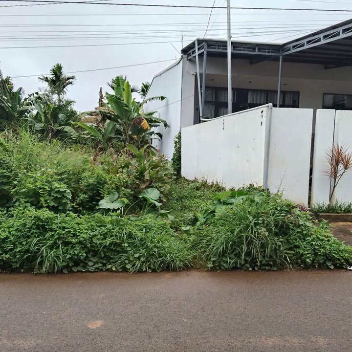 Đất Phường Đoàn Kết Buôn Hồ 148m² giá 1.8 tỷ - Cần tiền bán gấp!