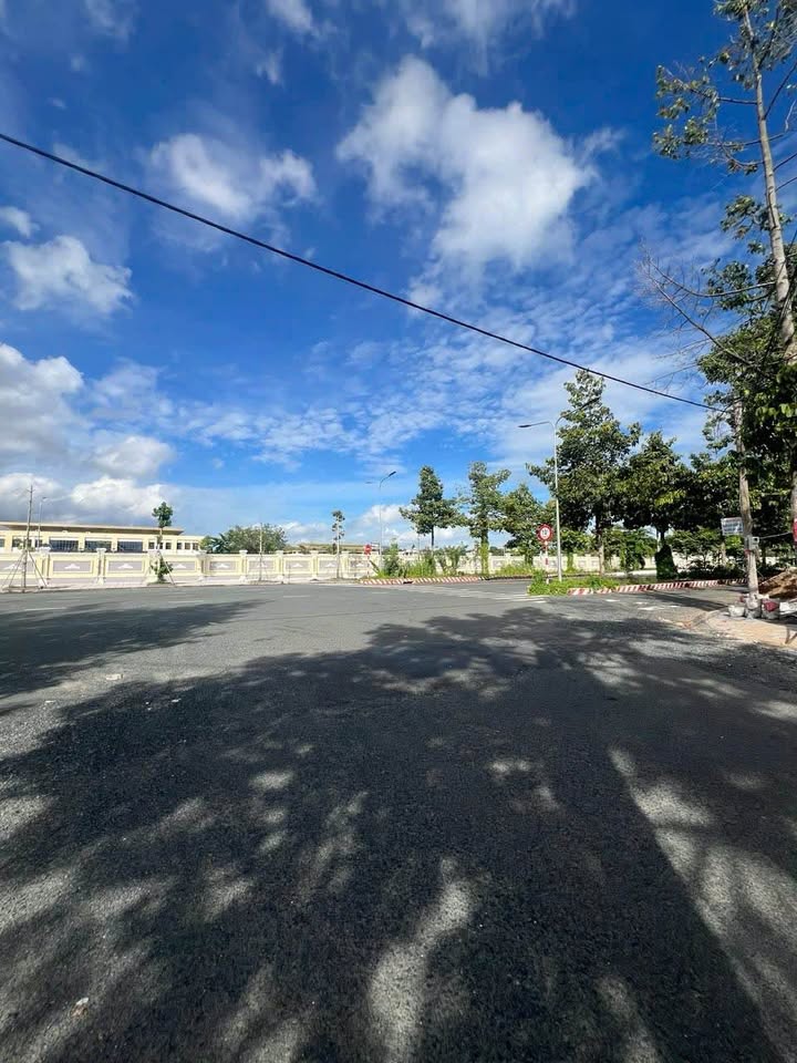 Đất nền Lê Trọng Tấn, Long Xuyên 103.5m² giá 4 tỷ - Khu an ninh, gần trung tâm!