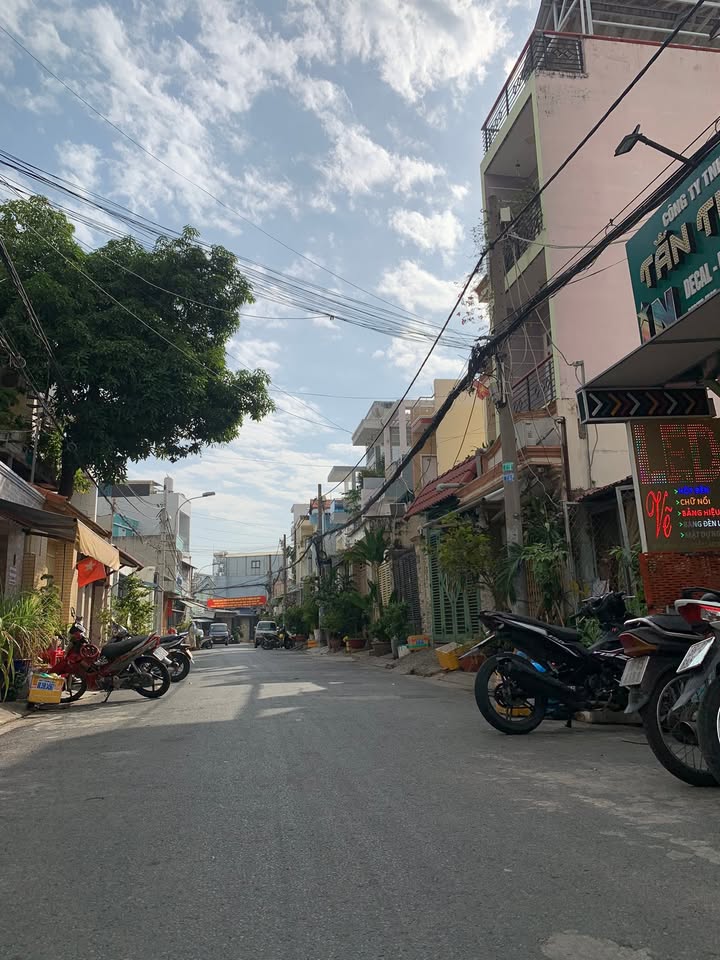 Nhà cấp 4 mặt tiền đường VV - Cao Phúc, 70m² giá 10.6 tỷ - Sổ hồng chính chủ!