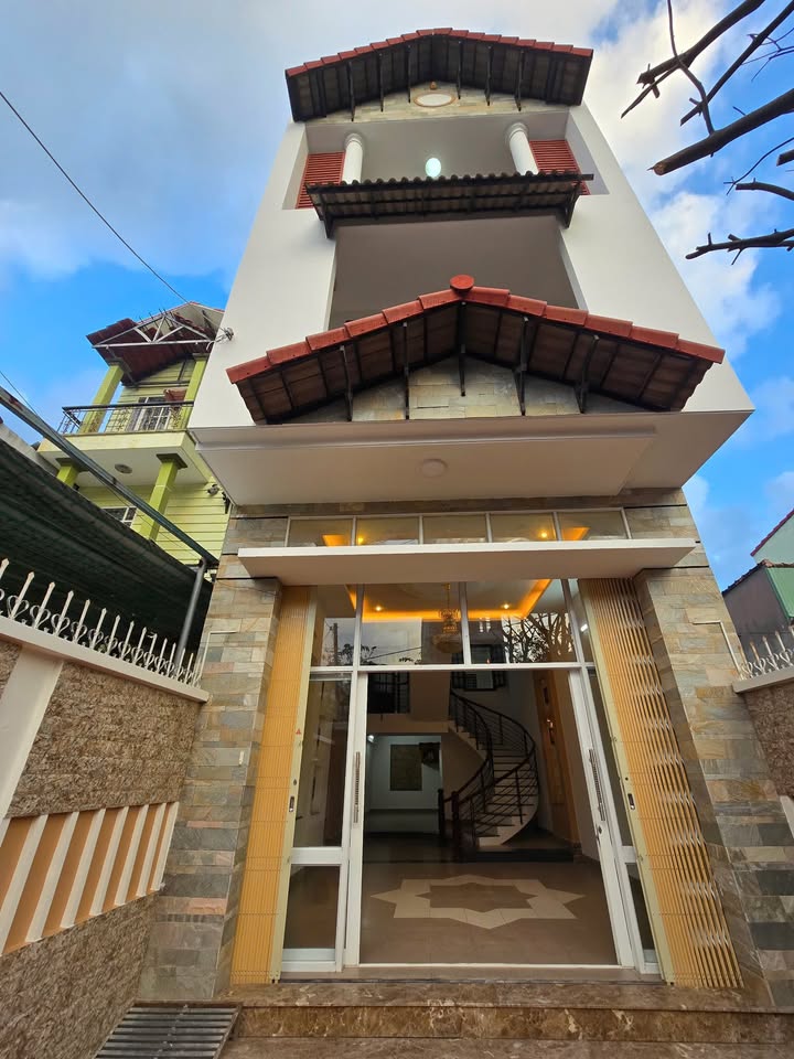 Nhà hẻm Tây Sơn, Quy Nhơn 115m² giá 5.2 tỷ - Diện tích rộng rãi, thoải mái!