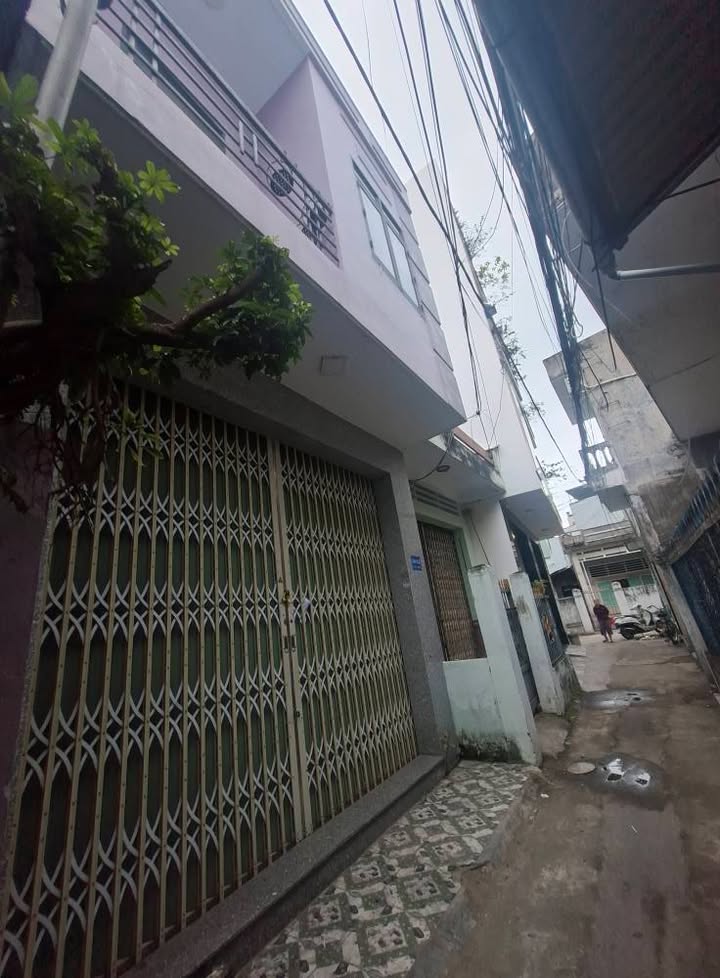 Nhà hẻm Tây Sơn, Bình Định 40m² giá 2.35 tỷ - Thương lượng thoải mái!
