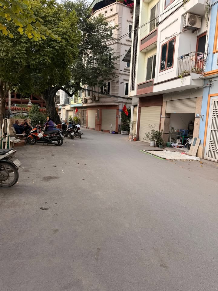 Nhà mặt phố Kim Giang, Hoàng Mai, 50m² giá 9.9 tỷ - Kinh doanh sầm uất!
