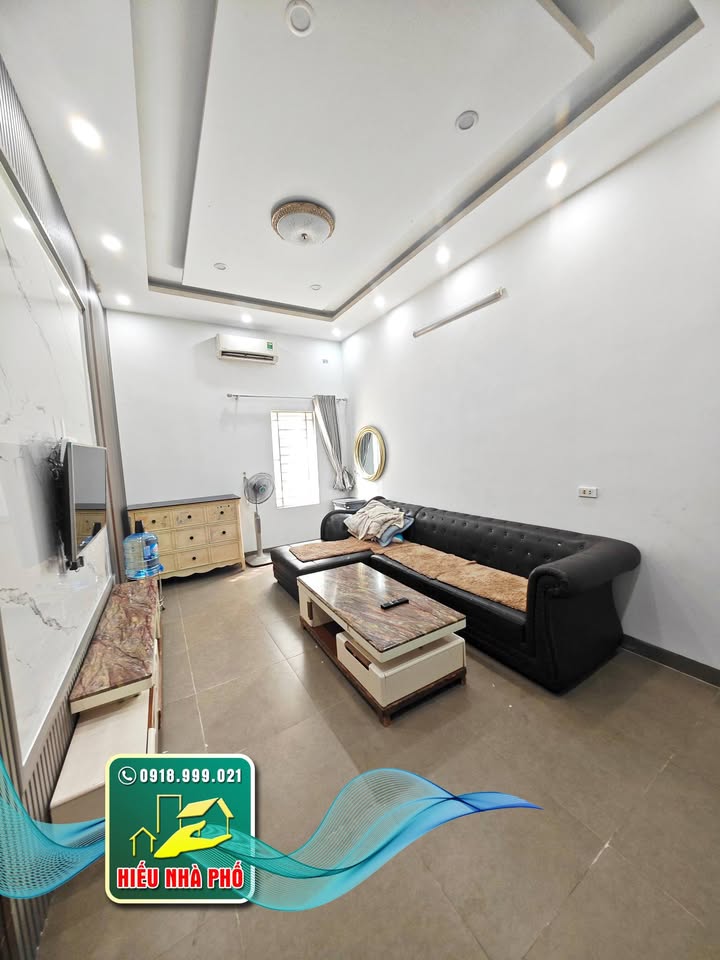 Nhà 4 tầng mặt đường Lê Lợi, Bắc Giang 65m² giá 5 tỷ - Kinh doanh sầm uất!