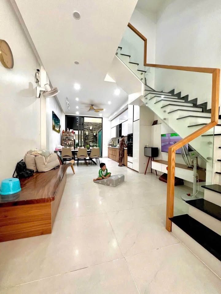 Nhà phố Trần Hữu Trang, Phú Nhuận 75m² giá 3.26 tỷ - Chính chủ bán gấp!