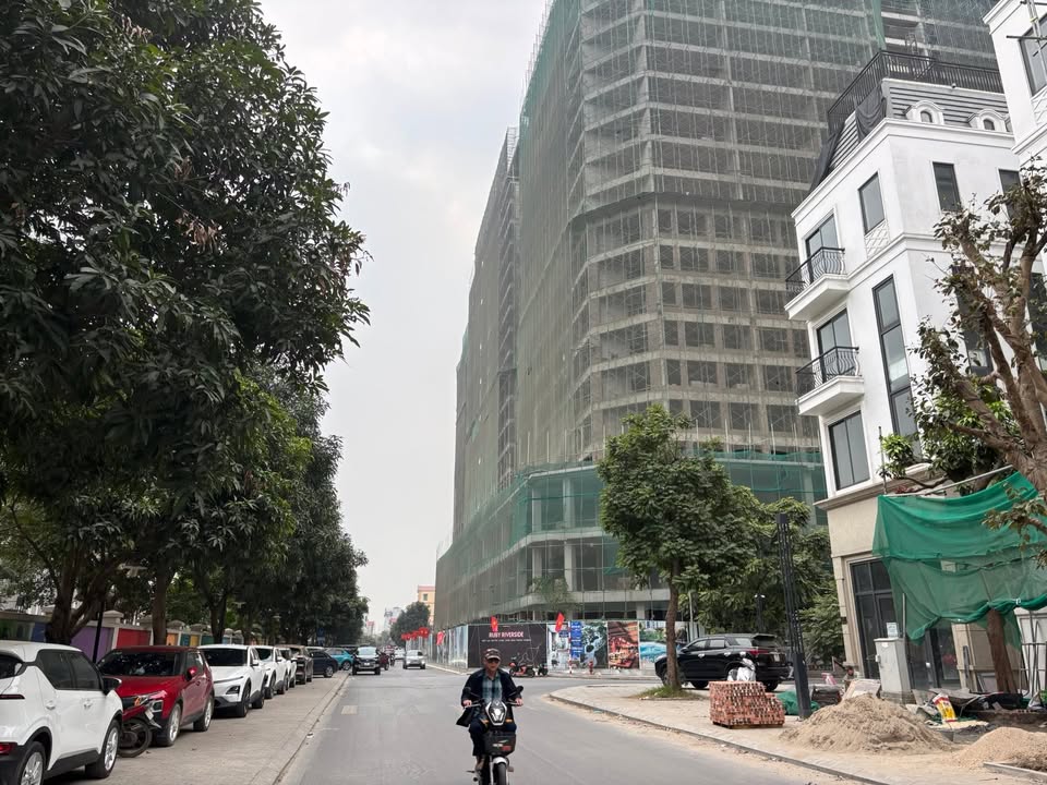 Căn hộ Ruby Riverside Long Biên 70m² giá 6.7 tỷ - Cơ hội đầu tư nóng hổi!