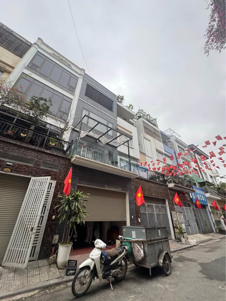 Townhouse Liền Kề Văn Phú Hà Đông 76m² giá 21 tỷ - Cần bán gấp trước Tết!