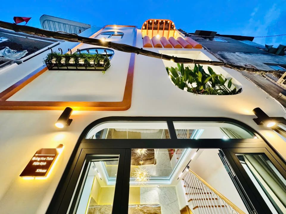 Townhouse Hoàng Hoa Thám Bình Thạnh 55.8m² giá 3.98 tỷ - Sẵn sàng vào ở!