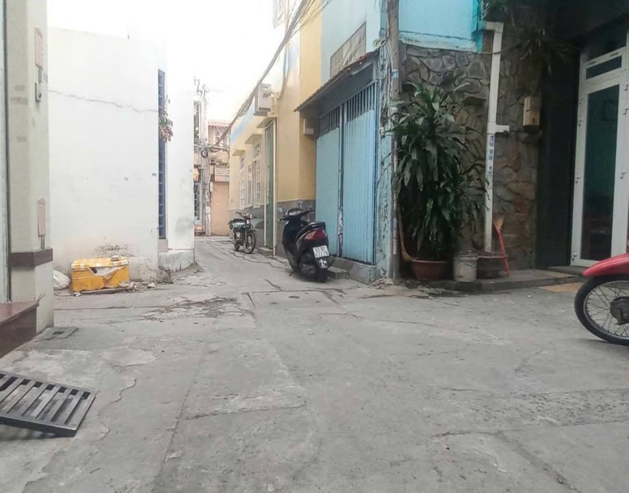 Nhà 3 Tầng Âu Cơ Tân Bình 80m² giá 3.45 tỷ - Sẵn sàng vào ở ngay!