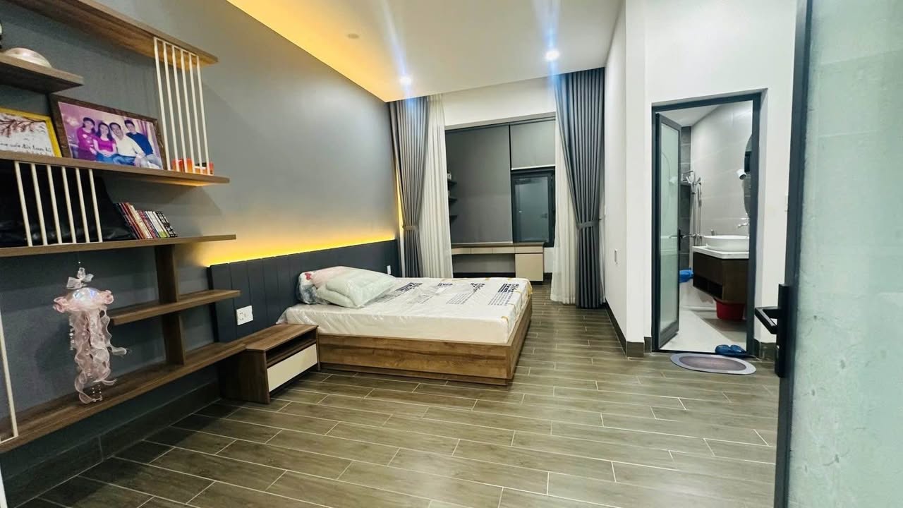 Nhà 3 tầng mới đẹp tại Trần Ngọc Sương, Cẩm Lệ - Giá 7 tỷ, sẵn sàng ở ngay!