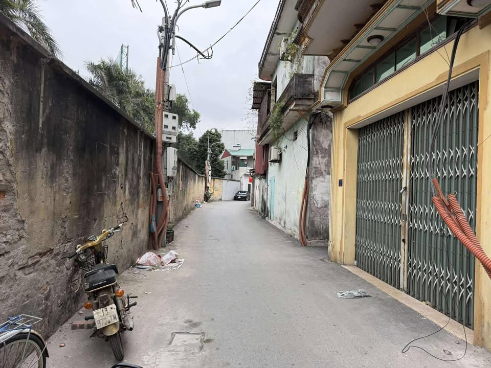 Nhà 2 tầng chính chủ tại Trang Hạ, Từ Sơn 42m² giá 4 tỷ - Sẵn sàng ở ngay!