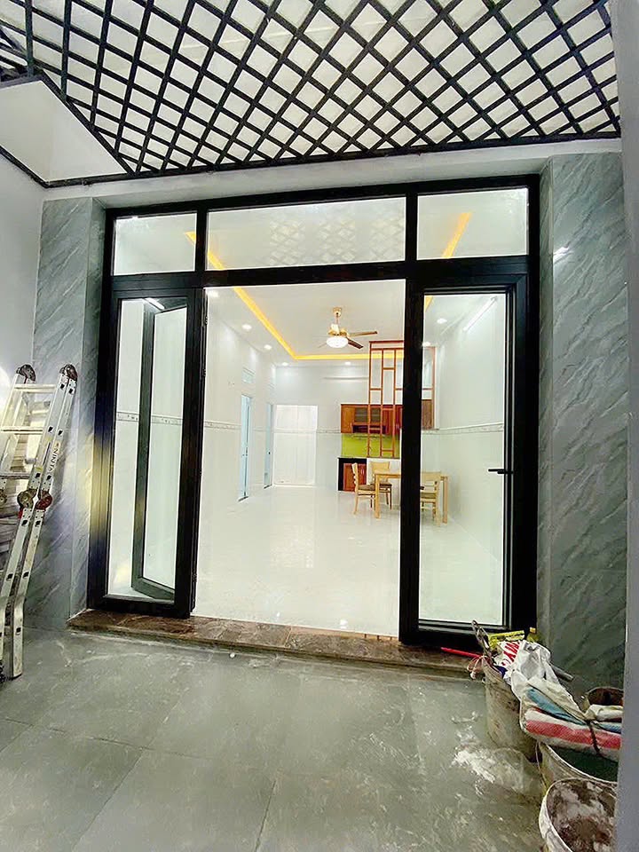 Nhà đẹp đường Kênh Nước Đen, Quận Tân Phú, 62m² - Giá 3.98 tỷ, chính chủ bán gấp!