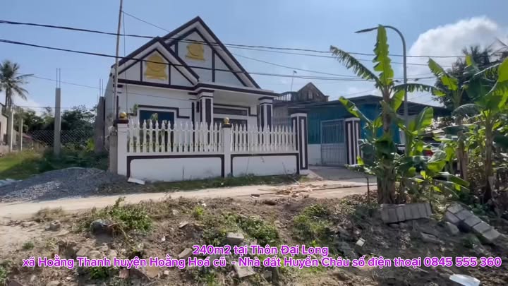 Nhà mái thái thôn Đại Long, Hoằng Hóa 240m² giá chỉ 1.8 tỷ - Cơ hội vàng cho gia đình bạn!