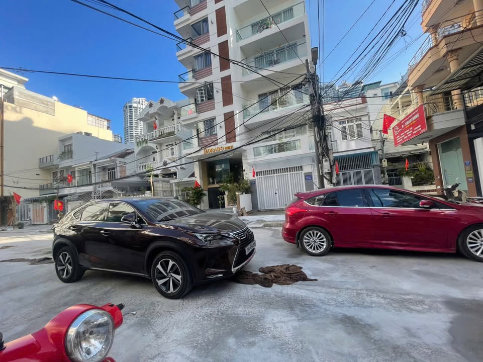 Nhà 3 tầng hẻm 10 Nguyễn Thiện Thuật, Nha Trang 83.1m² giá 15 tỷ - Chính chủ cần bán gấp!