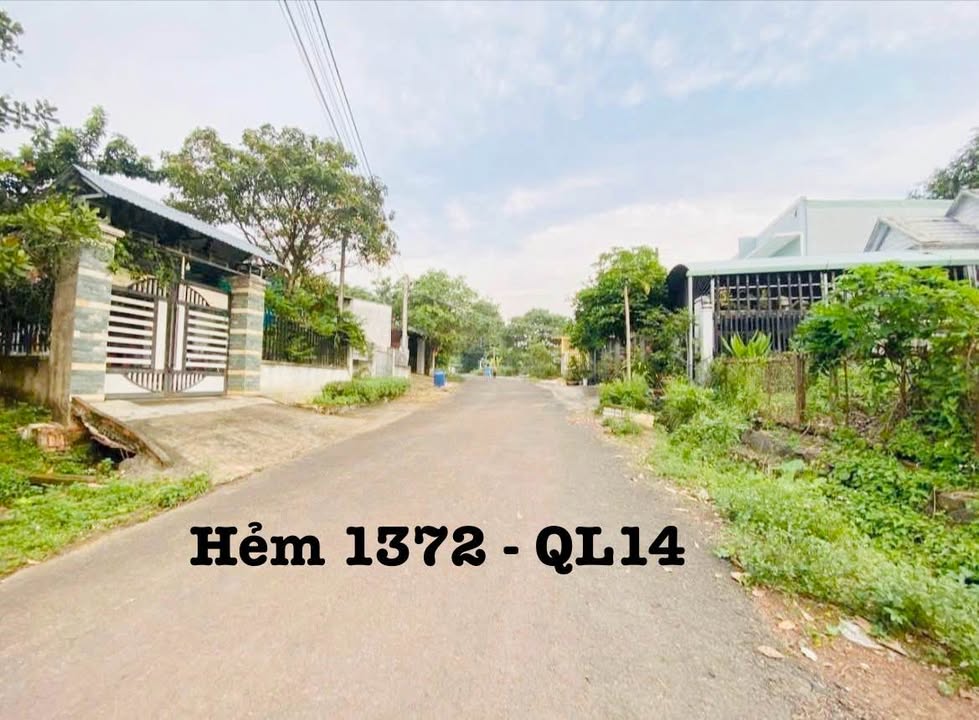 Đất mặt tiền hẻm 1372 - QL14, Đồng Xoài, 300m², giá chỉ 2 tỷ - Cơ hội đầu tư tuyệt vời!