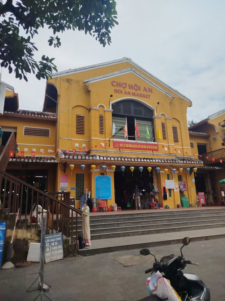 Nhà FrontHouse 3 tầng đường Bà Triệu, Hội An 85m² giá 12 tỷ - Cơ hội đầu tư hiếm có!